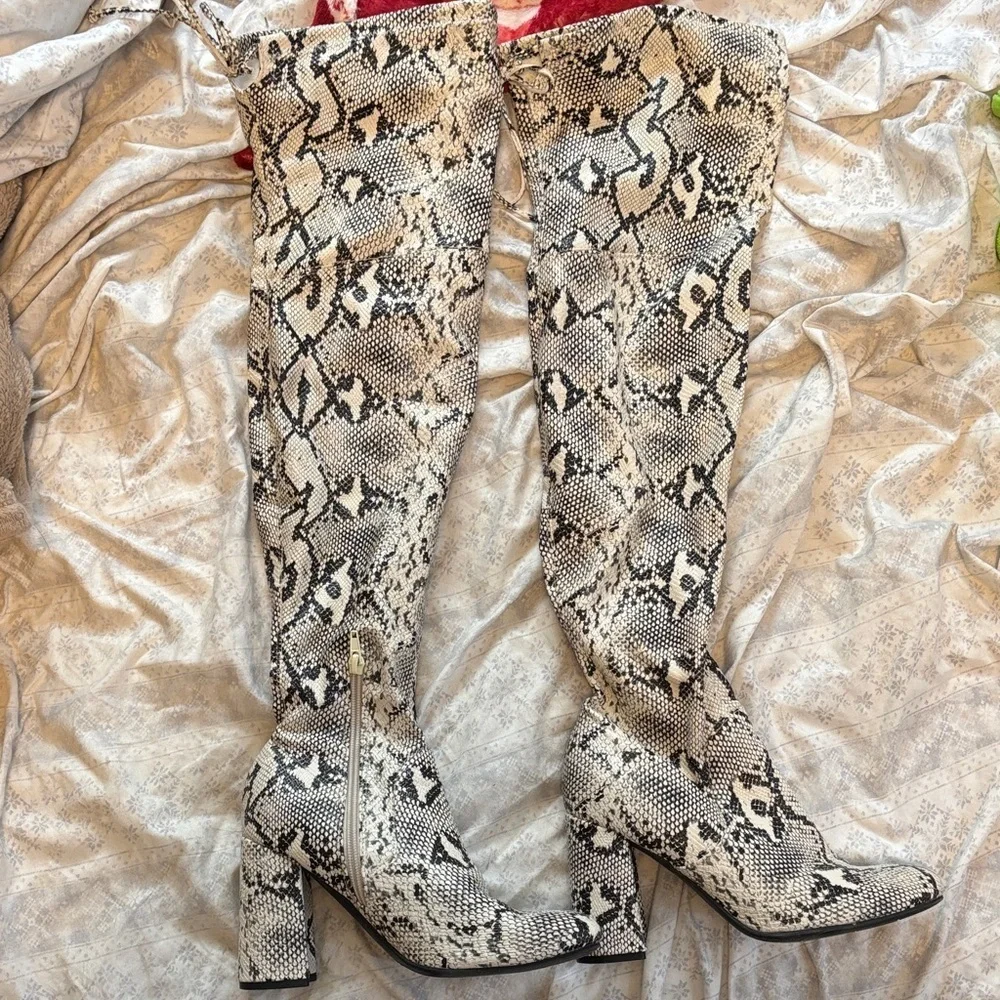 Unisa Snakeskin Pattern Over-the-Knee Boots